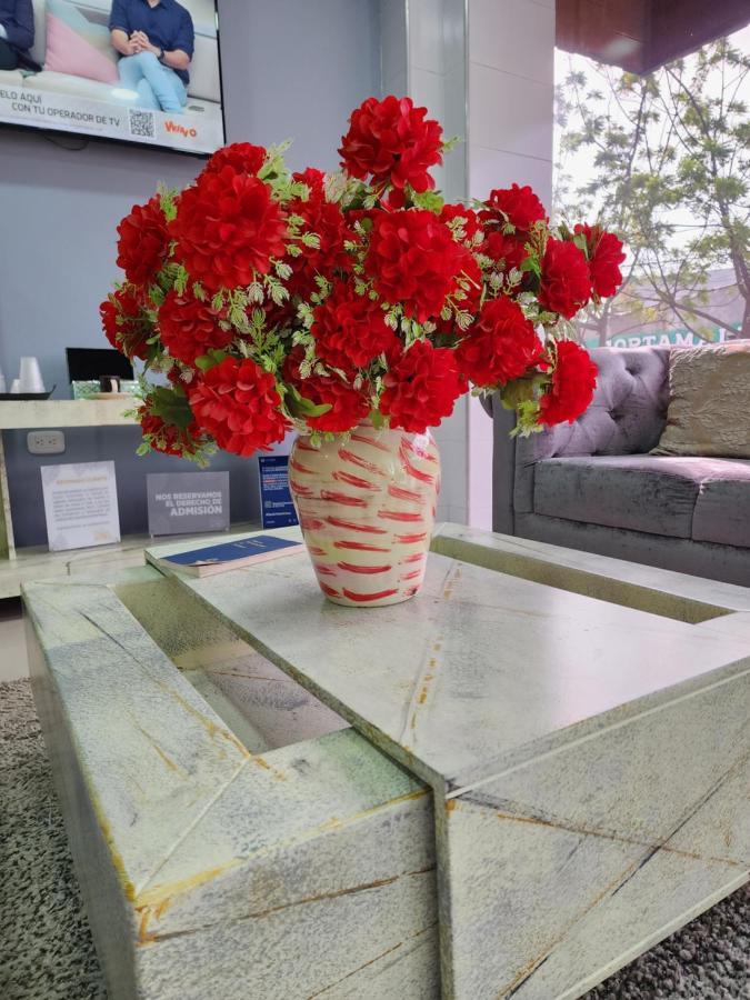 Hotel Quarta Avenida Montería Dış mekan fotoğraf