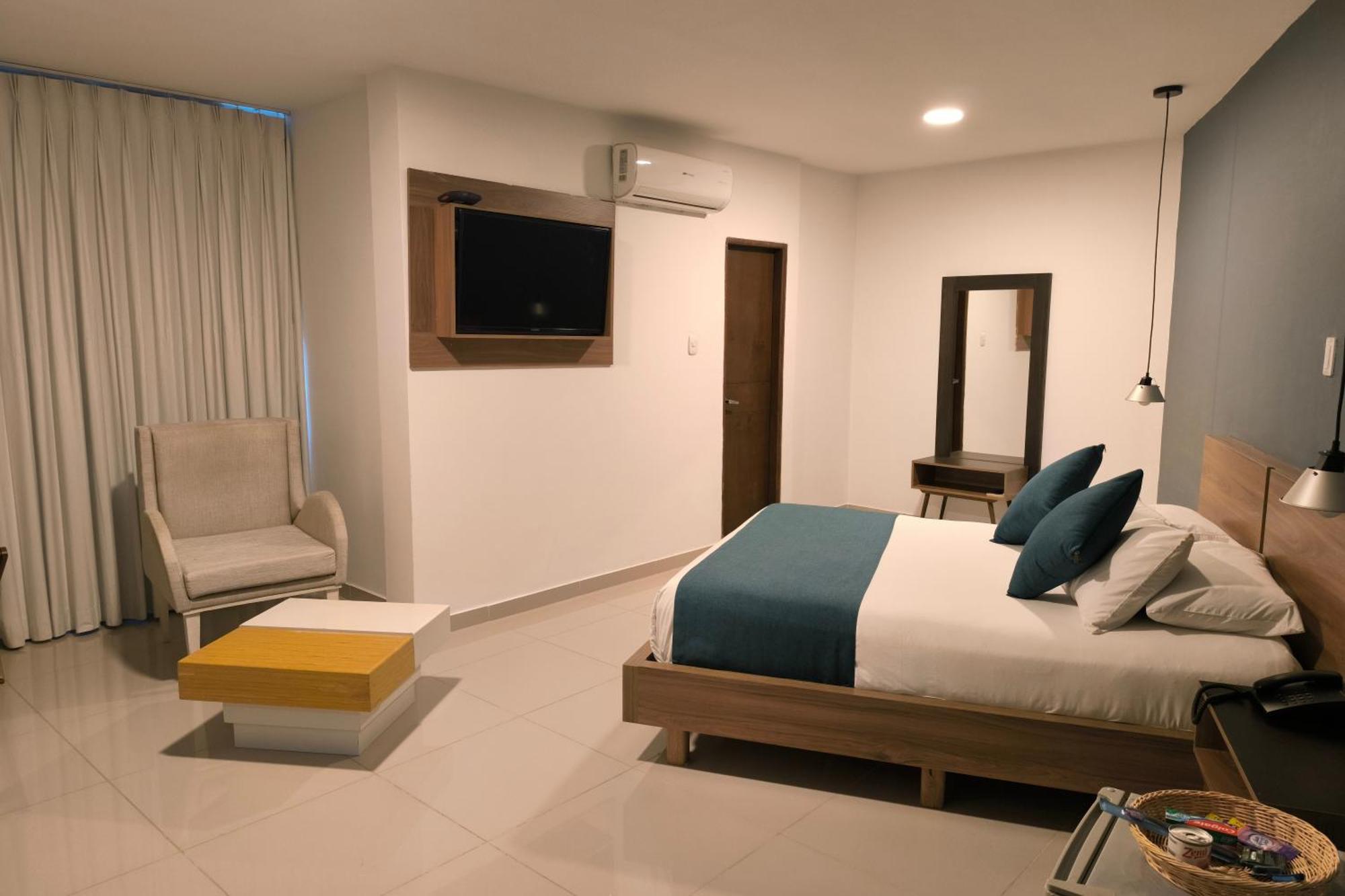 Hotel Quarta Avenida Montería Dış mekan fotoğraf