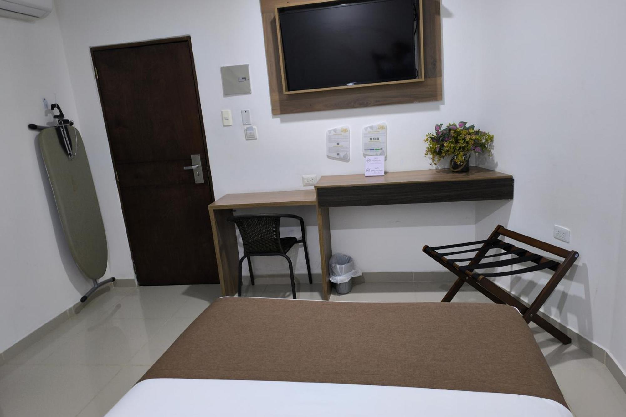 Hotel Quarta Avenida Montería Dış mekan fotoğraf