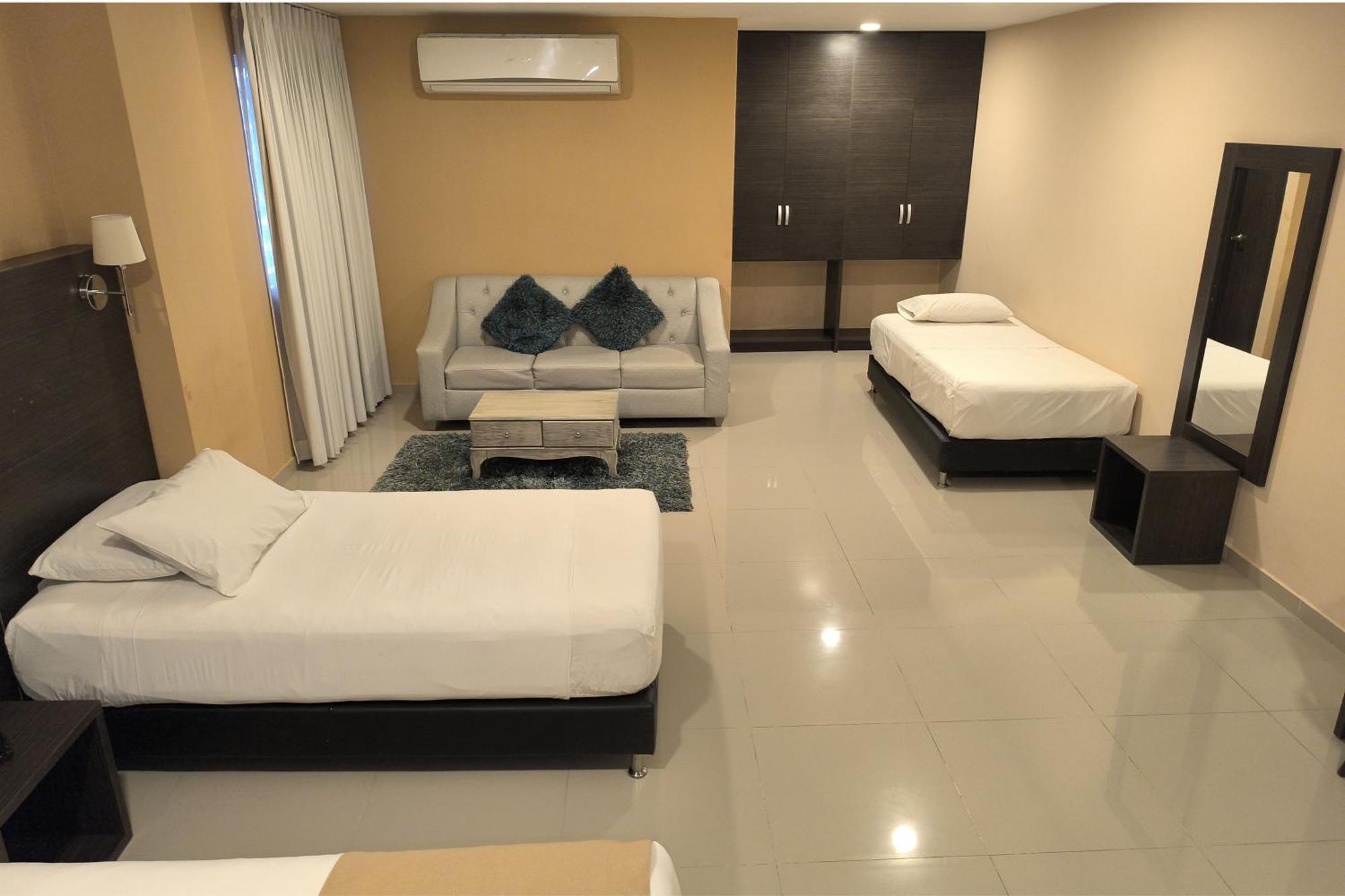 Hotel Quarta Avenida Montería Dış mekan fotoğraf